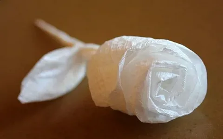 Как сделать красивые розы из салфеток своими руками: пошаговая инструкция и советы