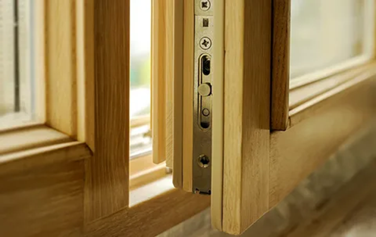 Деревянные окна: преимущества установки и советы по выбору