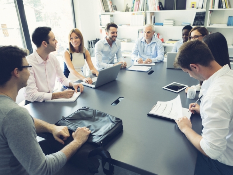 Где найти возможности стажировок для студентов и как выбрать подходящую