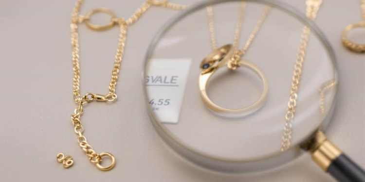 Все, что важно знать о требованиях и советах при продаже ювелирных изделий