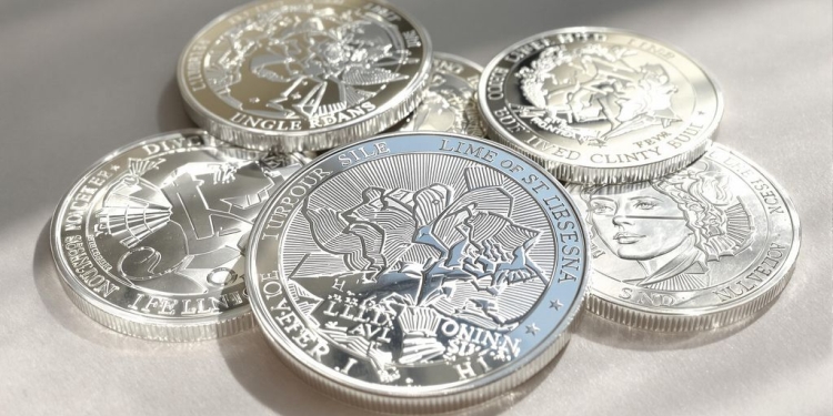 Как выбрать оптимальную серебряную монету для инвестиций